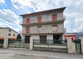 02.jpg - Villa Via Sant'Orsola 22, Perugia - foto 2