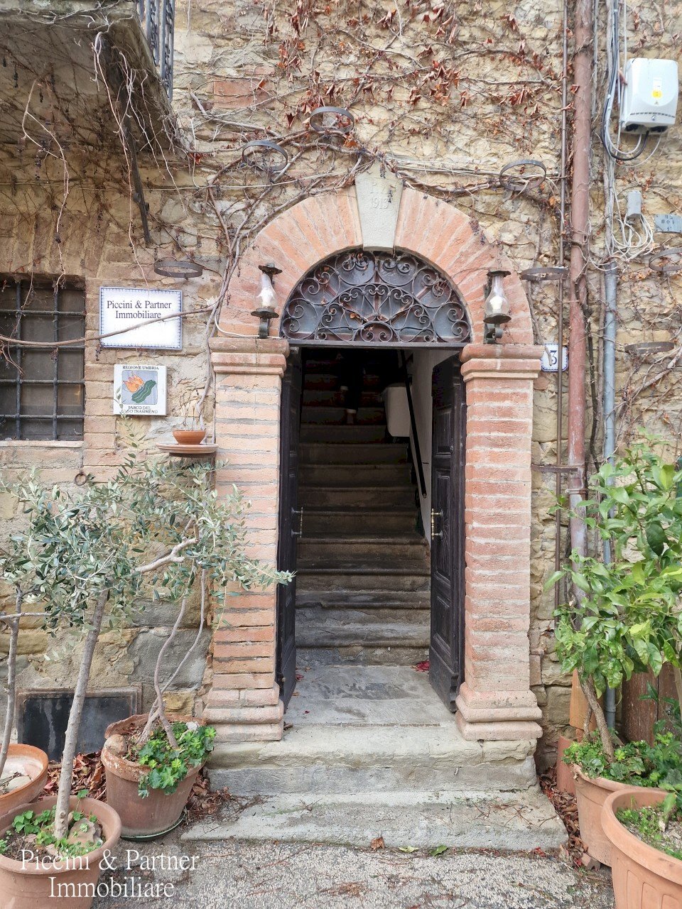 02.jpg - Appartamento Via Italia, Magione - foto 2