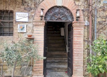 02.jpg - Appartamento Via Italia, Magione - foto 2