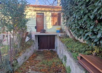 02.jpg - Porzione di casa Via dei Filosofi 151, Spoleto - foto 2
