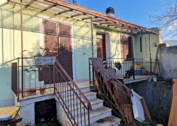 03.jpg - Porzione di casa Via dei Filosofi 151, Spoleto - foto 3