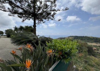 Castellaro Villa - Independent house Via Gramegna 7, Castellaro - photo 1