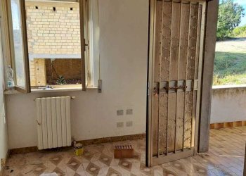 4908e54b-5fd6-4807-8faa-1ca420d3f4c4.jpg - Villa COLLE DELLA FONTE 94, Frisa - foto 4