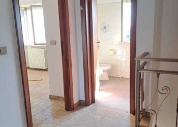 c6e73710-aa04-4c8f-888e-6b5c46a26cdc.jpg - Villa COLLE DELLA FONTE 94, Frisa - foto 17