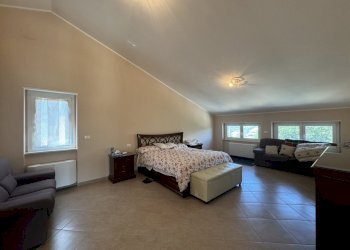 IMG_7029.JPG - Villa Pietraferrazzana (CH), Pietraferrazzana - photo 9