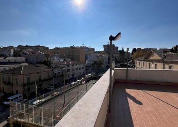 Immagine WhatsApp 2025-11-13 ore 22.57.16_a530f196 - Villa VIA FINAMORE  23, Lanciano - photo 1