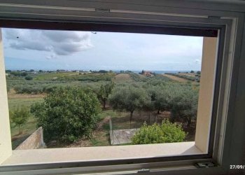 FInestraPanoramica(CabinaArmadio).jpg - Villa contrada follani  260, Lanciano - photo 22