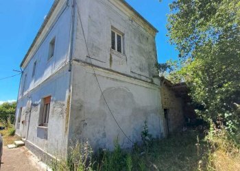 ffc6f5db-1eac-43a5-9b5c-9b82cb8e9c10.jpg - Casale STRADA P. MEDIANA 51, Fossacesia - foto 1