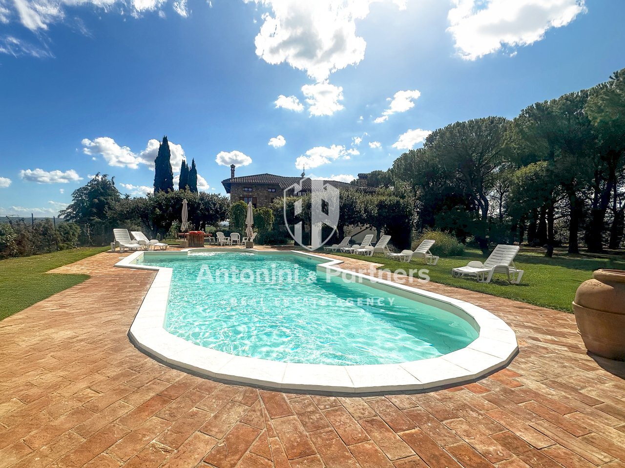 casale il fischio 1-1.jpg - Casale Via dei Partigiani, Castiglione del Lago - photo 1