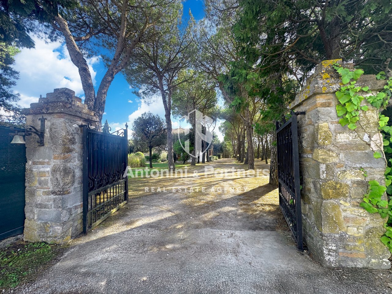 casale il fischio 31-1.jpg - Casale Via dei Partigiani, Castiglione del Lago - photo 2