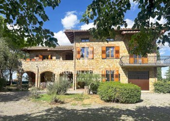 casale il fischio 19-1.jpg - Casale Via dei Partigiani, Castiglione del Lago - foto 5