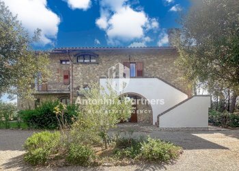 casale il fischio 27-1.jpg - Casale Via dei Partigiani, Castiglione del Lago - foto 21