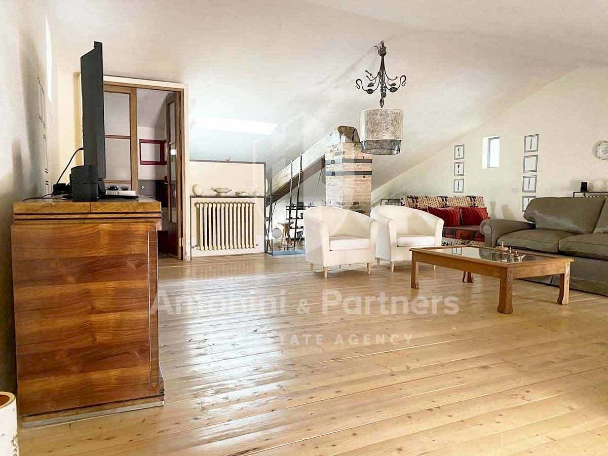 Il-Madrigale-Elegante-mansarda-(8).jpg - Mansarda Piazza Plebiscito, Città della Pieve - foto 1