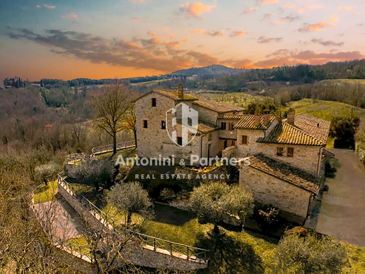 casale lo scacciatoro todi 1.jpg - Casale Strada Provinciale 380, Todi - photo 2