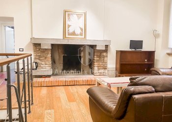 Le Rondini Elegante appartamento Todi-05.jpg - Quadrilocale piazza del popolo, Todi - foto 9