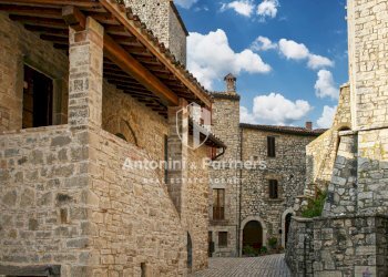 residence il castello 1.jpg - Casale Frazione Izzalini, Todi - foto 1