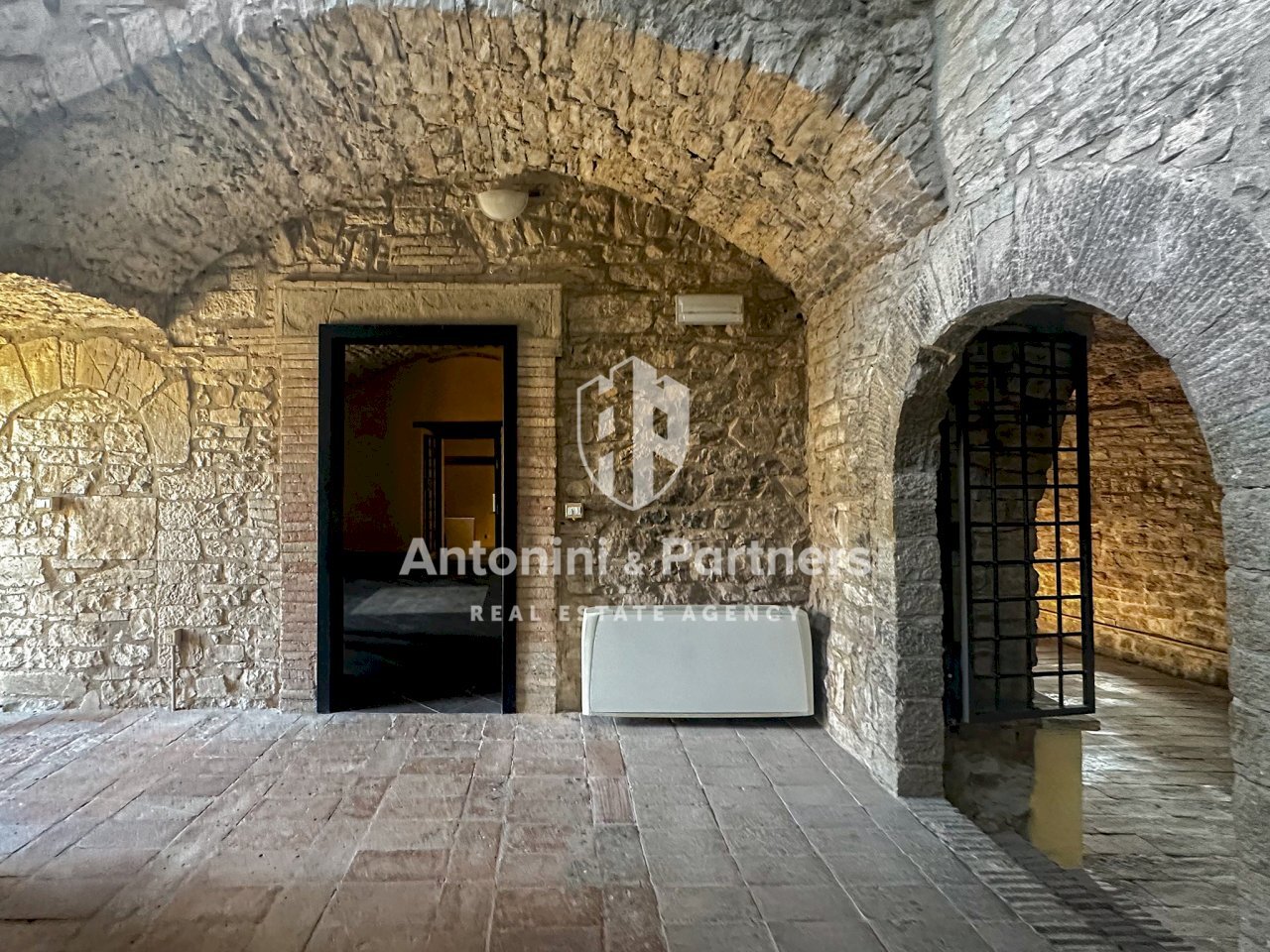 Torre Izzalini 42.jpg - Casa indipendente Frazione Izzalini 14, Todi - foto 2