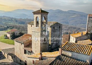 Torre Izzalini 3.jpg - Casa indipendente Frazione Izzalini 14, Todi - foto 1