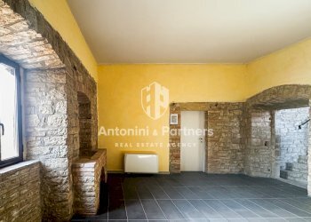 Torre Izzalini 44.jpg - Casa indipendente Frazione Izzalini 14, Todi - foto 23