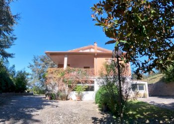 IMG_20251013_124753_10_677_PureShot.jpg - Villa Strada Comunale Campo Maggiore 10, Rignano Flaminio - foto 3