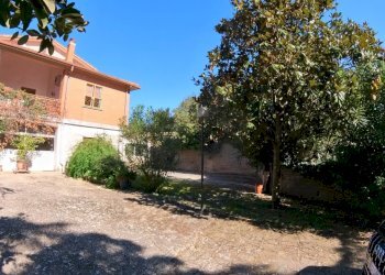 IMG_20251013_124832_10_679_PureShot.jpg - Villa Strada Comunale Campo Maggiore 10, Rignano Flaminio - foto 5