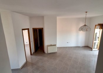 20250412_110543.jpg - Attic Via Giacomo Matteotti 23, Riano - photo 3