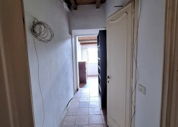 20250402_170550.jpg - Locale Commerciale Corso Umberto I 75, Morlupo - foto 3