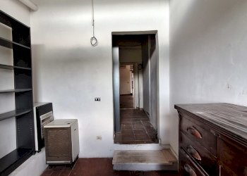 20250402_170634.jpg - Locale Commerciale Corso Umberto I 75, Morlupo - foto 8