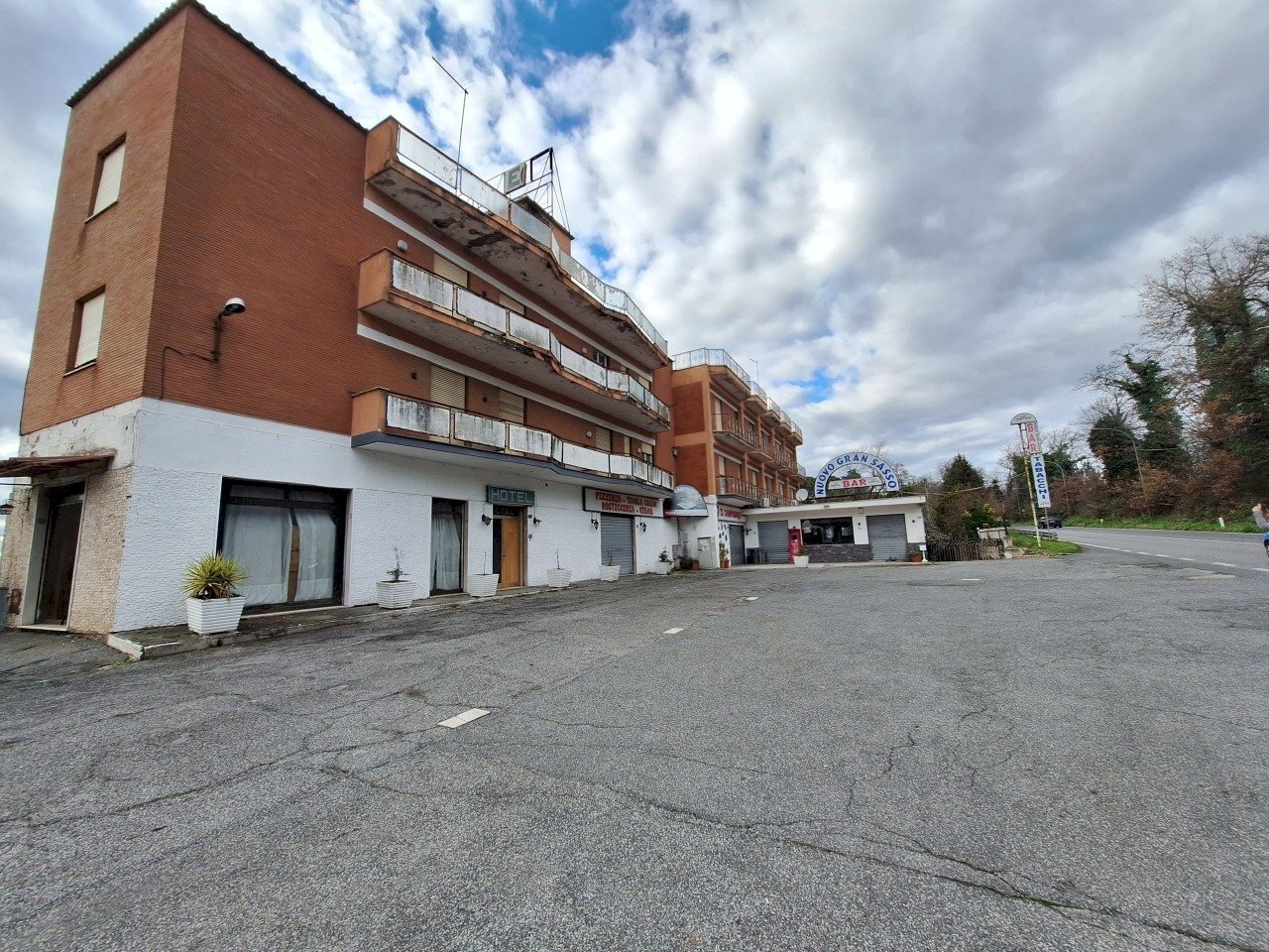 20250227_154231.jpg - Stabile - Palazzo Via Flaminia 5, Morlupo - foto 1