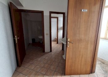 20250313_162639.jpg - Stable - Palace Via Flaminia 5, Morlupo - photo 15