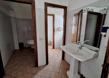 20250313_162645.jpg - Stable - Palace Via Flaminia 5, Morlupo - photo 16