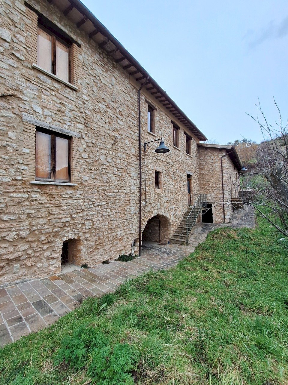 20250301_141435.jpg - Trilocale Via Folignate 1, Visso - foto 2