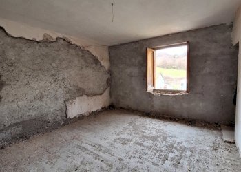 20250301_141911.jpg - Trilocale Via Folignate 1, Visso - foto 13