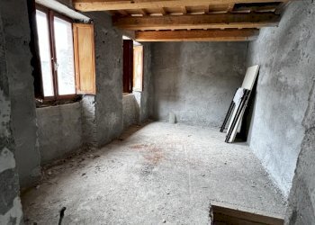 IMG_6226.jpg - Trilocale Via Folignate 1, Visso - foto 4