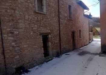 IMG-20250115-WA0016.jpg - Trilocale Via Folignate 1, Visso - foto 9