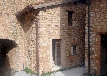 IMG-20250115-WA0012.jpg - Trilocale Via Folignate 1, Visso - foto 25