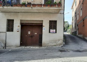 20220224_130428.jpg - Magazzino Corso Umberto I, Morlupo - foto 1