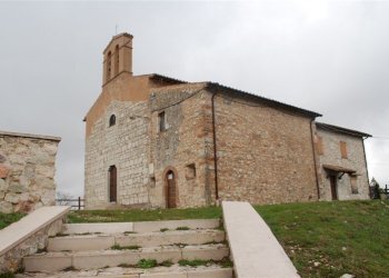 dsc_0022.jpg - Rustico via di Agliano 1, Campello sul Clitunno - foto 14