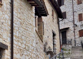 20250301_153349.jpg - Rustico via di Agliano 1, Campello sul Clitunno - foto 19