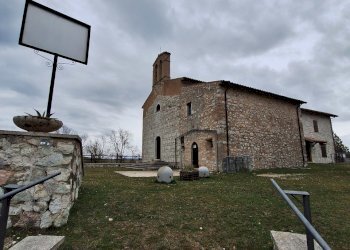 20250301_153813.jpg - Rustico via di Agliano 1, Campello sul Clitunno - foto 26