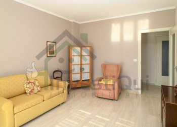 CAMERA 2 - Trilocale Via Fatebenefratelli 3, San Maurizio Canavese - foto 6