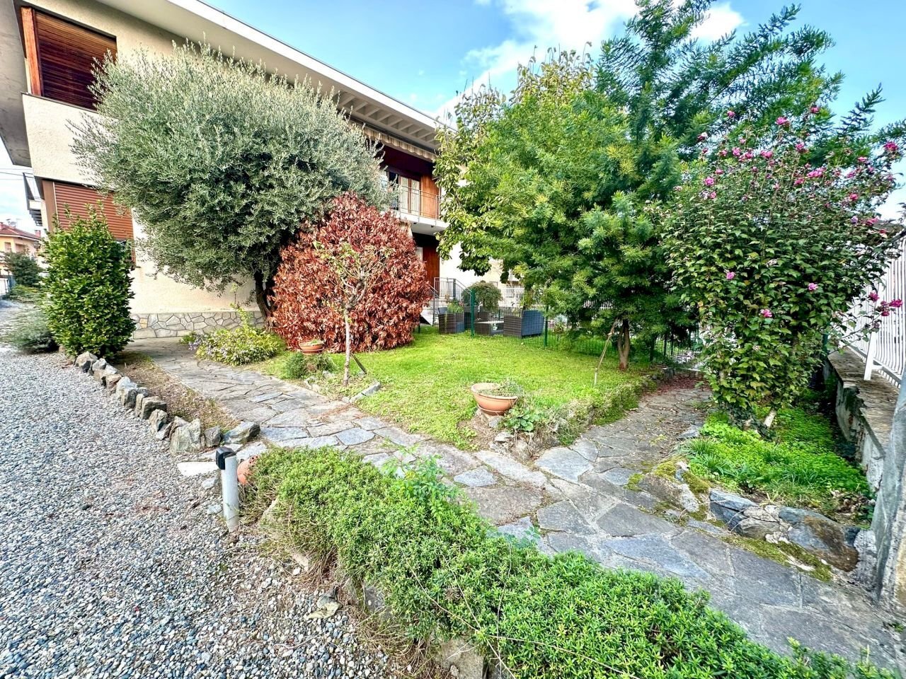 GIARDINO FRONTE INGRESSO - Porzione di casa Via Torino 26, Nole - foto 3