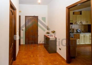 _85N8336.jpg - Quadrilocale Nole - foto 6