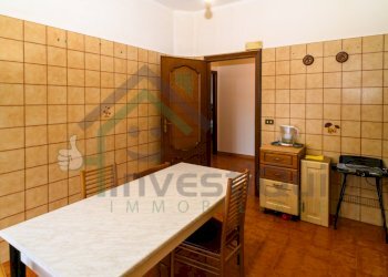 _85N8316.jpg - Quadrilocale Nole - foto 10