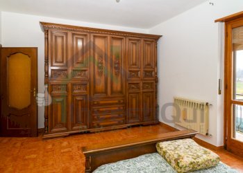 _85N8319.jpg - Quadrilocale Nole - foto 17