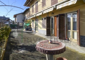 CORTILE PRIVATO - Terratetto - Terracielo Via San Giovanni Bosco 46, Ciriè - foto 11