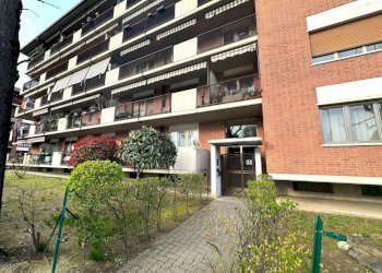 INGRESSO ESTERNO - Mansarda Via Della Repubblica 15, Ciriè - foto 8