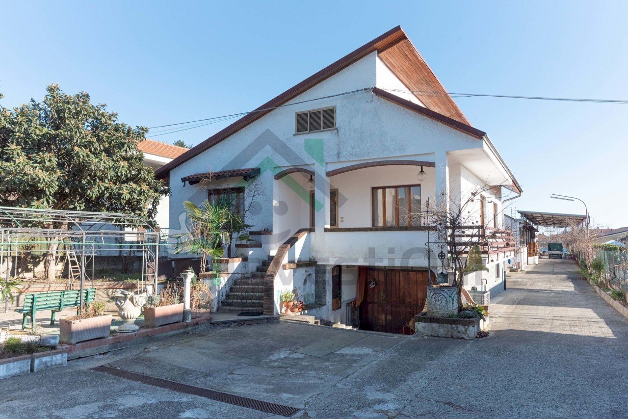 DSC_0519.JPG - Villa Strada Antica per Ciriè 1515, San Carlo Canavese - foto 2