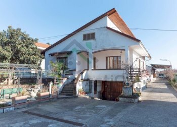 DSC_0519.JPG - Villa Strada Antica per Ciriè 1515, San Carlo Canavese - foto 2