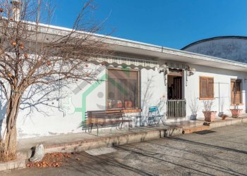 DSC_0542.JPG - Villa Strada Antica per Ciriè 1515, San Carlo Canavese - foto 22